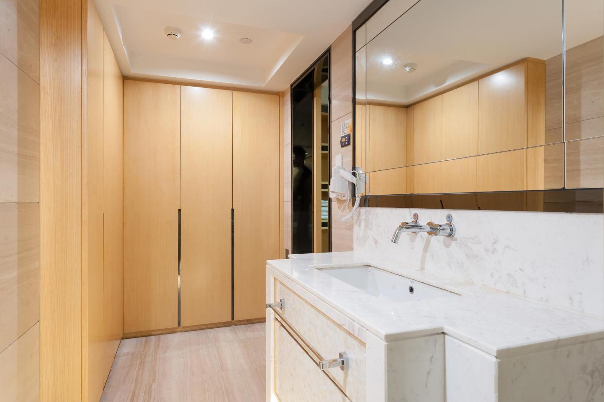 Qingman Apartment Guangzhou Zhujiang New Town East Railway Station Branch Eksteriør bilde
